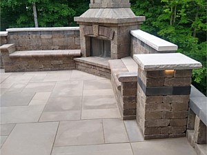 Outdoor Fireplaces & Fire Pit Kits